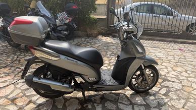 Kymco People GT 300 i - 2016 - 18.000 km