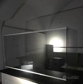 Divisorio in plexiglas