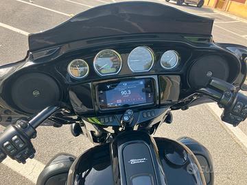 Harley-Davidson Street Glide C.V.O. - 2021