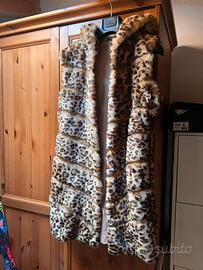 Cappotto smanicato in pelliccia e pelle sintetica