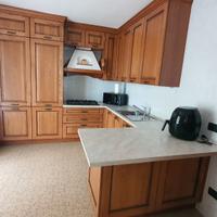 Cucina in legno massello 