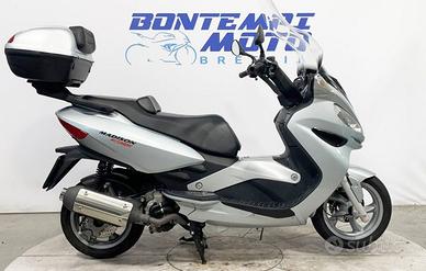 MALAGUTI Madison 250 RS + BAULETTO