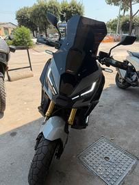Xadv 750 2023 con assicurazione