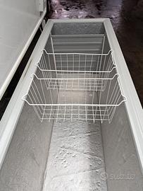 freezer a pozzetto 500 litri