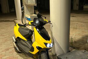 Aprilia SR 50 www