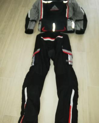 Tuta divisibile ixs t.52