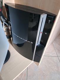 PS3 perfettamente funzionante con tanti giochi