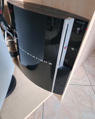 PS3 perfettamente funzionante con tanti giochi