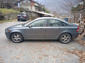 Volvo S40 T5 AWD