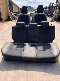TAPPEZZERIA TOYOTA YARIS 2013