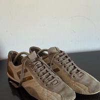 Cesare Paciotti in pelle scamosciata beige