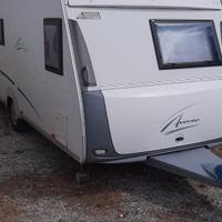 Roulotte Burstner Averso 495 TK Come Nuova