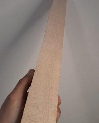 Acero per liuteria