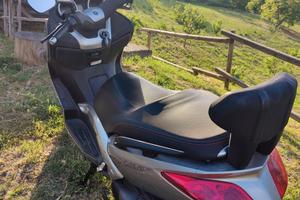 YAMAHA X MAX 250
