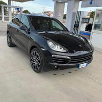 Porsche cayenne 2011