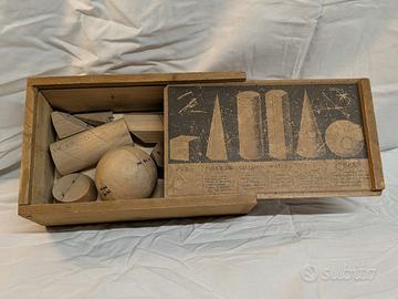 Solidi geometrici in legno vintage anni 60