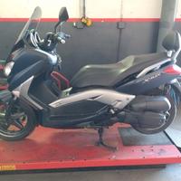  Yamaha x-max 125cc 