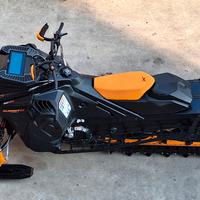 Motoslitta summit 850 turbo 2024