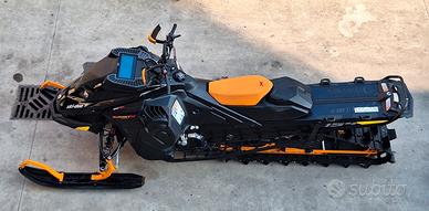 Motoslitta summit 850 turbo 2025