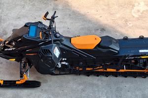 Motoslitta summit 850 turbo 2024