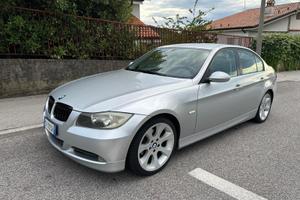 BMW 320i E90