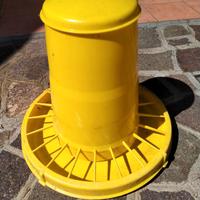 Mangiatoia per Polli Verticale