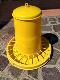 Mangiatoia per Polli Verticale