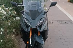 Yamaha T Max 560 - 2022