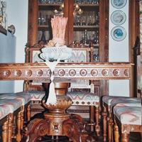 Tavolo da pranzo ottocentesco e le sue 8 sedie 