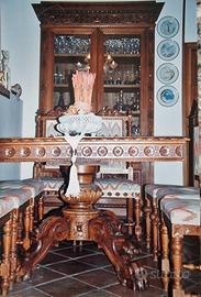 Tavolo da pranzo ottocentesco e le sue 8 sedie 