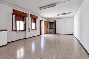3 LOCALI A MONTEBELLUNA