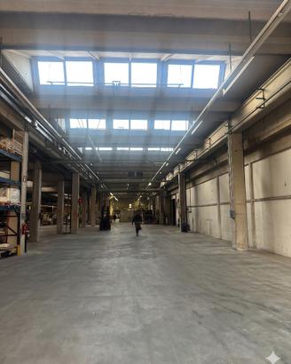 Porzione di capannone a treviso sud