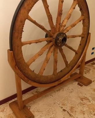 Ruota carretto siciliano da esposizione