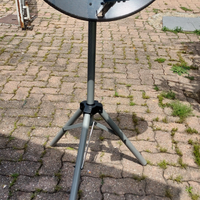 Parabola Sat 60cm nuovo +cavalletto+sat finder
