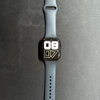 Apple watch series 8