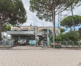 Capannone a Riccione Viale dell'Industria 5 locali