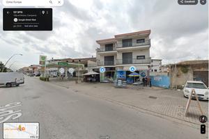 Fabbricato sul corso con negozi