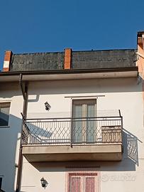 Privato vende bilocale + mansardina con terrazzo