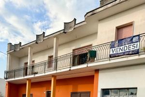 Appartamento al primo piano di ampia metratura