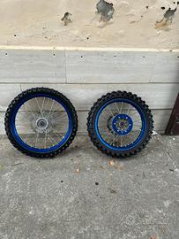 Cerchi motocross YZ 125 + gomme tassellate