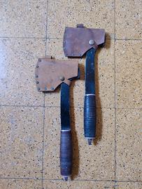 Coppia di Accette Multifunzione Vintage