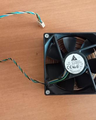 Ventola pc fisso marca Delta Electronics