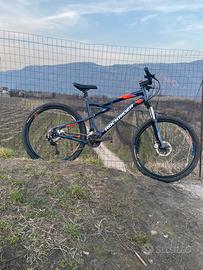Bicicletta Mountainbike Rockrider