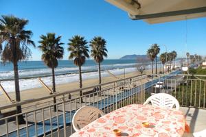 Disponibile dal 1 al 15 luglio_ fronte mare_