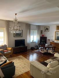 Appartamento a Fuorigrotta in parco privato