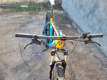 MTB TORPADO 29 CARBONIO