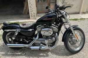 Moto Harley 883 old school nera e cromata