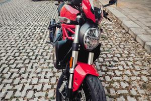 Ducati Monster 821