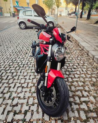 Ducati Monster 821