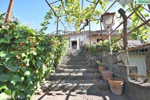 TER. RESIDENZIALE A GRAVINA DI CATANIA